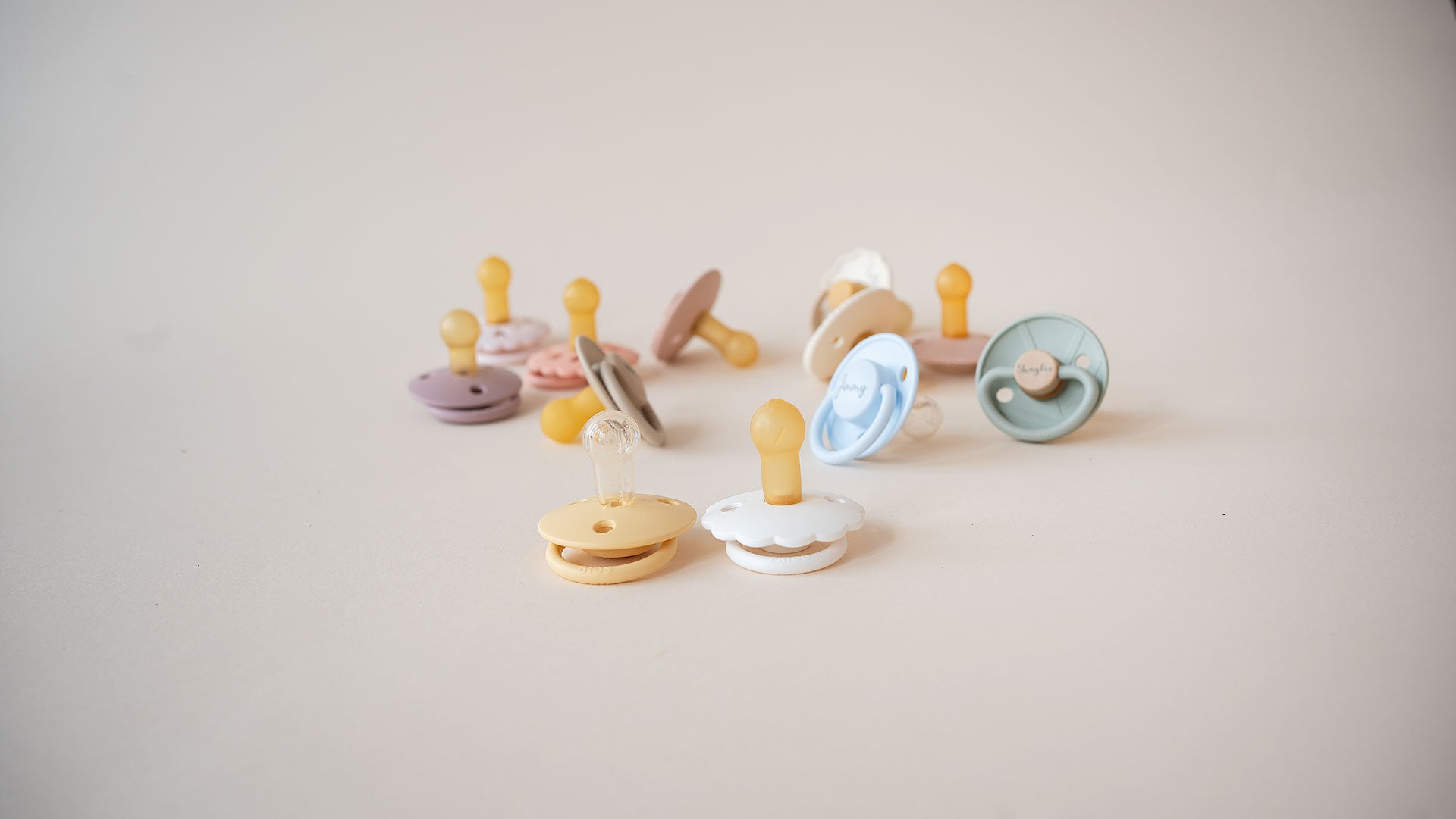 FRIGG Natural Rubber Latex Pacifiers