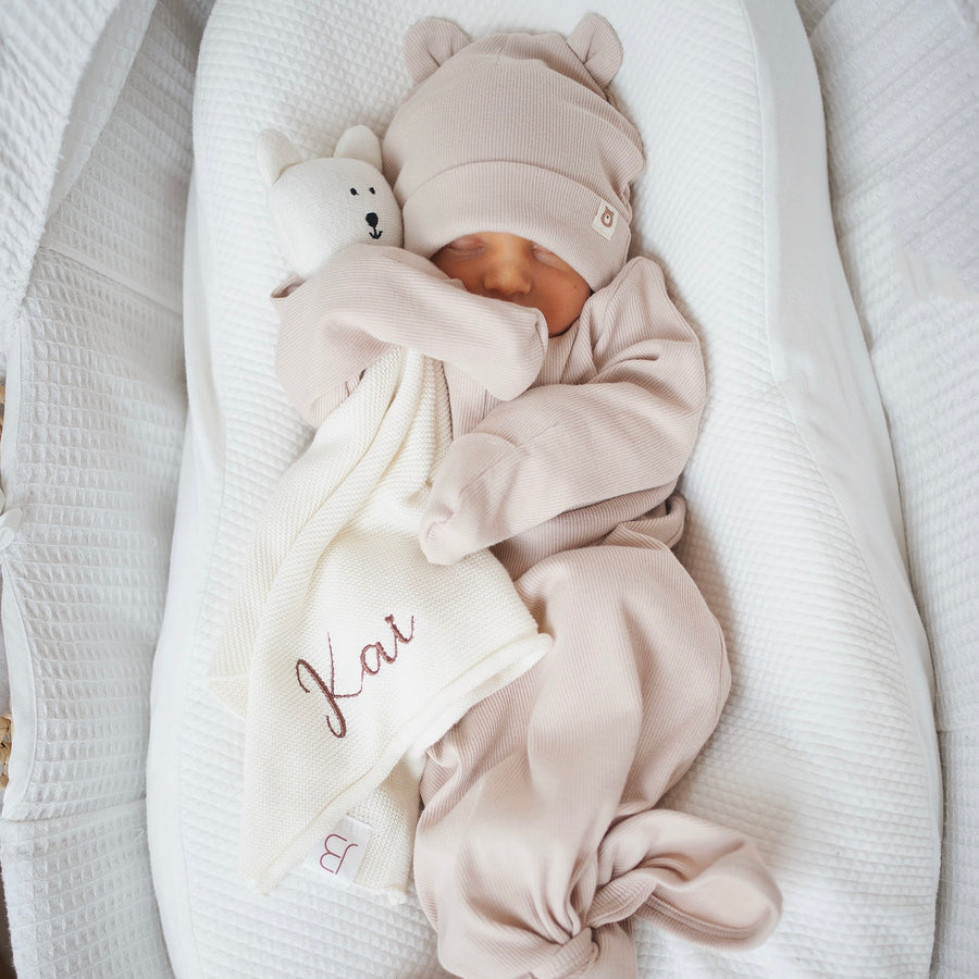 JBØRN Organic Cotton Knotted Baby Gown & Hat Vanilla - Personalisable Baby Products Sold and Personalised by JustBørn