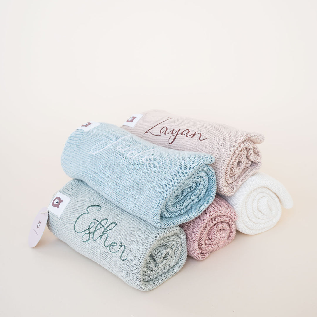 JBØRN Knitted Blanket - Personalisable Baby Products Sold and Personalised by JustBørn