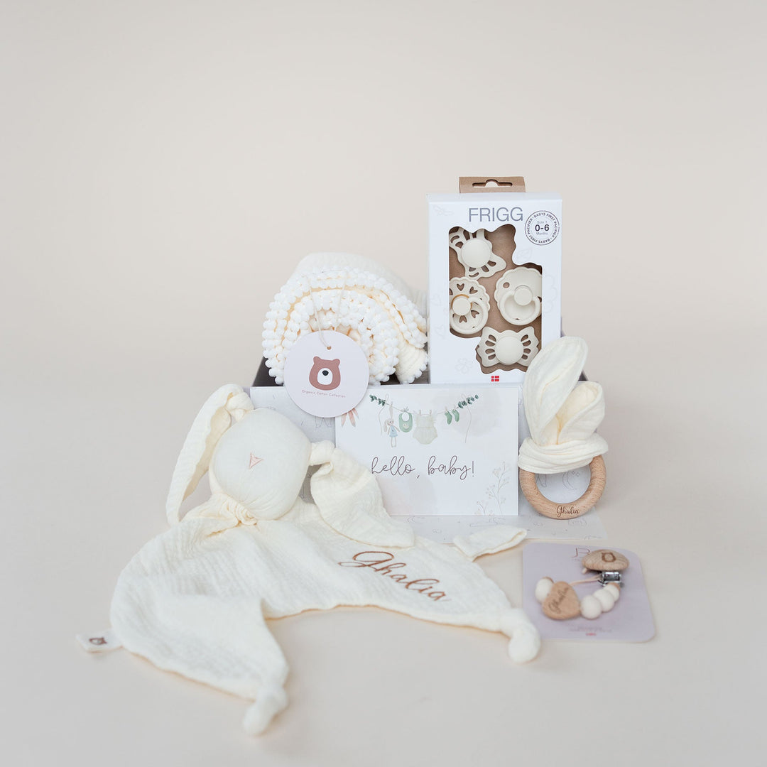 JBØRN Luxury Newborn Muslin Gift Set Ivory - Personalisable Baby Products Sold and Personalised by JustBørn