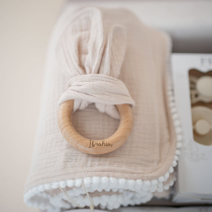 JBØRN Luxury Newborn Muslin Gift Set - Personalisable Baby Products Sold and Personalised by JustBørn