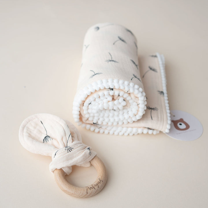 JBØRN Organic Muslin Swaddle Blanket & Teether Gift Set Dandelions Muslin - Personalisable Baby Products Sold and Personalised by JustBørn