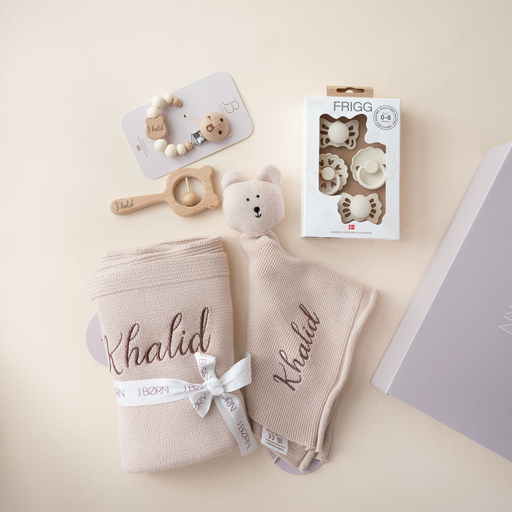 JBØRN x FRIGG Luxury Newborn Gift Box Bundle Vanilla - Personalisable Baby Products Sold and Personalised by JustBørn