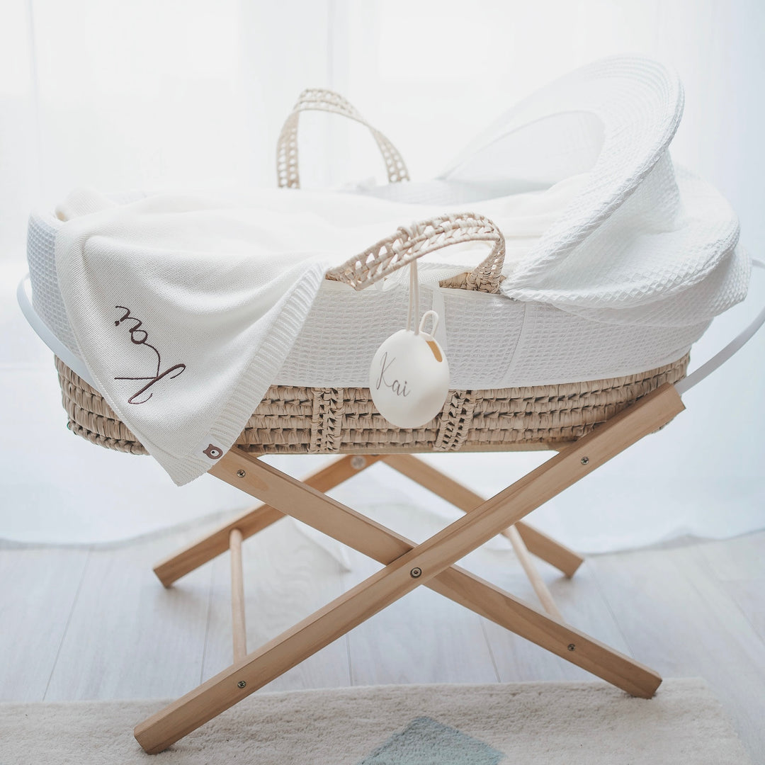 JBØRN Knitted Blanket - Personalisable Baby Products Sold and Personalised by JustBørn