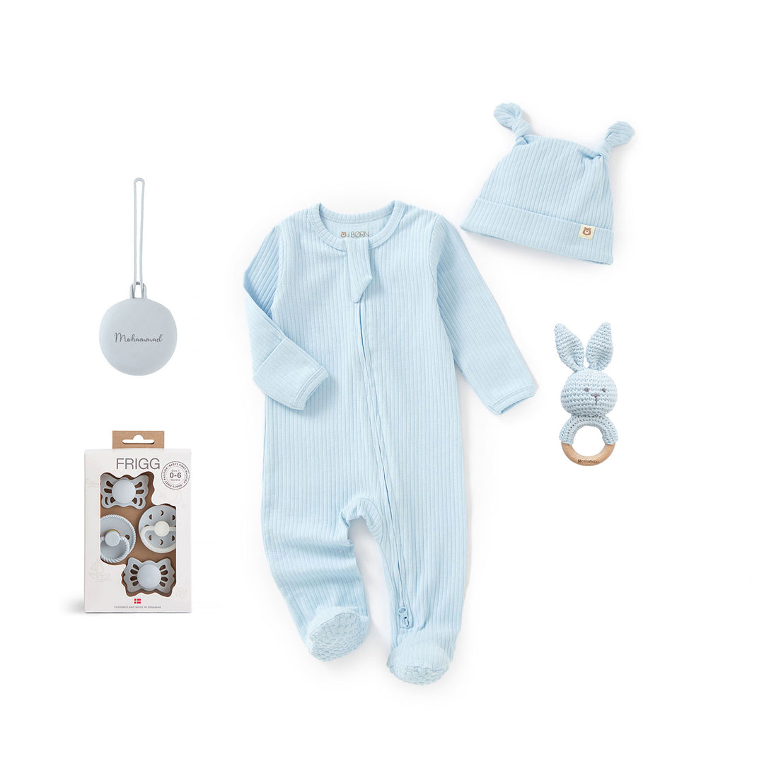 JBØRN Sleepsuit & Matching Accessories Set | Baby Blue | Gift Set FRIGG Baby First Pacifiers 4 Pack Powder Blue - Personalisable Baby Products Sold and Personalised by JustBørn